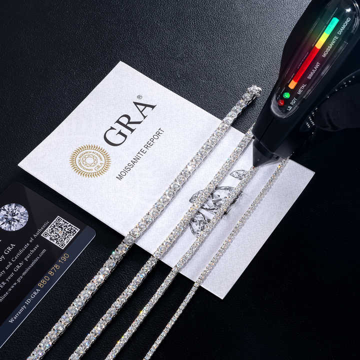 VVS Moissanite Signature Tennis Bracelet